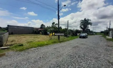 Amplo terreno próximo de área industrial em Araquari.