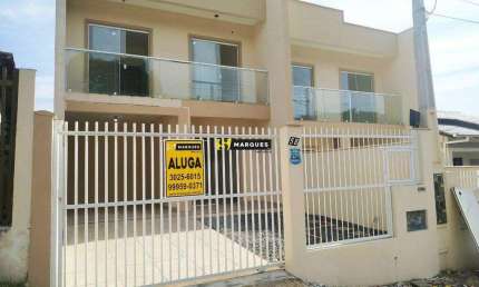 Casa com 3 quartos para alugar na Rua Aládio Michels, Santa Catarina, Joinville