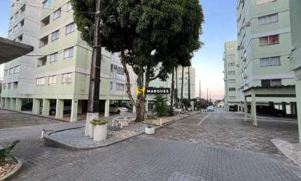 Apartamento com 3 quartos para alugar na Rua Albano Schmidt, Boa Vista, Joinville