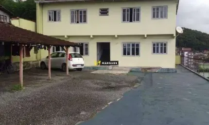 Prédio com 4 apartamentos ja alugados, ótima oportunidade de investimento