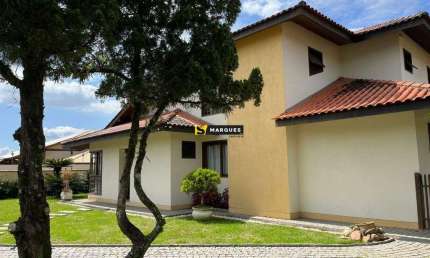 Casa para aluguel, 4 quartos, 1 suíte, 4 vagas, Glória - Joinville/SC