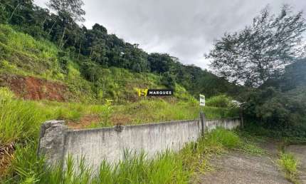 Terreno à venda na Rua Waltraud Puschel, Jardim Sofia, Joinville
