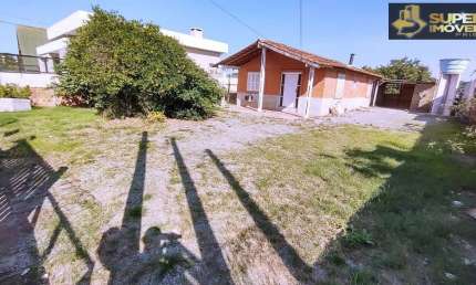 Casa com 2 quartos à venda no Laranjal, Pelotas , 465 m2 por R$ 335.000