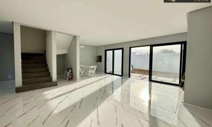 Casa com 3 quartos à venda na Rua Vereador Celso Garcia D'Avilla Sellas, Três Vendas, Pelotas, 202 m2 por R$ 1.150.000