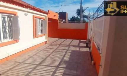 Casa com 2 quartos à venda no Laranjal, Pelotas , 300 m2 por R$ 500.000