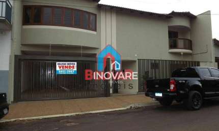 Casa com 3 dormitórios à venda, 263 m² por R$ 850.000,00 - Residencial Jardim Primavera - Itumbiara/GO