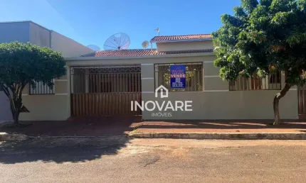 Casa com 3 dormitórios à venda, 270 m² por R$ 400.000,00 - Alvorada - Araporã/MG