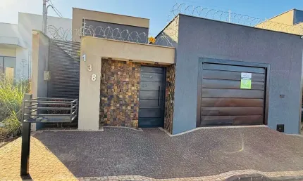 Casa com 3 dormitórios, 150 m² - venda por r$ 1.000.000,00 ou aluguel por r$ 4.000,00/mês - residencial beira rio ii - itumbiara/go