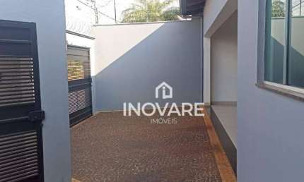 Casa com 3 dormitórios à venda, 260 m² por R$ 700.000 - Jardim Morumbi - Itumbiara/GO