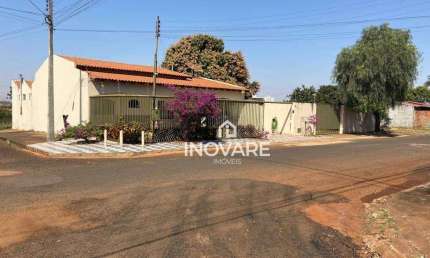 Casa com 4 dormitórios à venda, 300 m² por R$ 500.000,00 - Setor São João - Itumbiara/GO