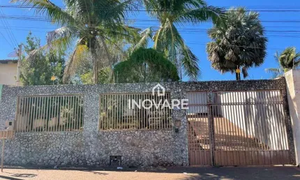 Casa com 3 dormitórios para alugar, 180 m² por R$ 1.600,00/mês - Setor Social - Itumbiara/GO