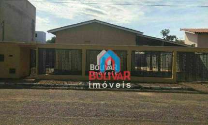 Casa com 3 dormitórios à venda, 250 m² por R$ 550.000,00 - GO-206 - Cachoeira Dourada/GO