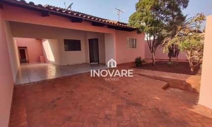 Casa com 3 dormitórios à venda, 230 m² por R$ 550.000,00 - Residencial Jardim Primavera - Itumbiara/GO