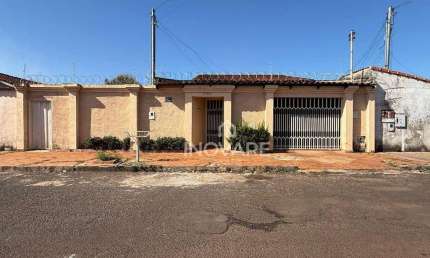 Casa com 3 dormitórios para alugar, 232 m² por R$ 400.000,00/mês - Residencial Morada Do Sol - Itumbiara/GO