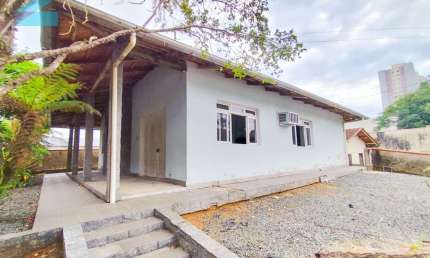 Casa com 3 quartos à venda no Velha, Blumenau , 122 m2 por R$ 695.000