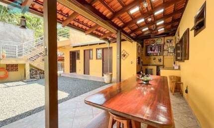Casa com 3 quartos à venda em Água Verde, Blumenau , 279 m2 por R$ 740.000