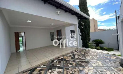 Casa com 3 quartos à venda, 180 m² por R$ 850.000 - Residencial Araujoville - Anápolis/GO