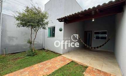 Casa com 3 quartos à venda, 107 m² por R$ 320.000 - Residencial Flor do Cerrado - Anápolis/GO