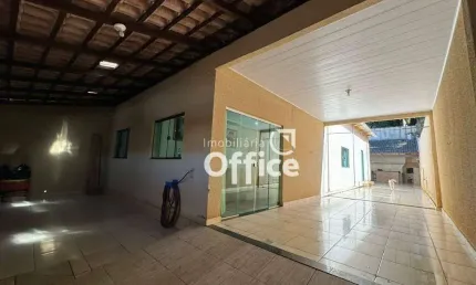 Casa com 3 Quartos à venda, 150 m² por R$ 350.000 - Vila São Joaquim - Anápolis/GO
