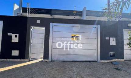 Casa com 3 dormitórios para alugar, 180 m² por R$ 3.000,00/mês - Polocentro l ( 2ª Etapa ) - Anápolis/GO