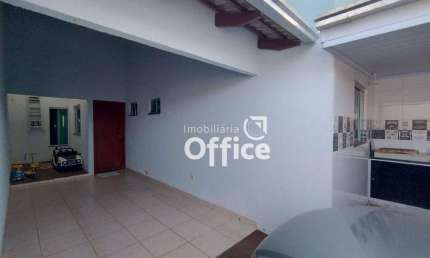 Casa com 3 dormitórios à venda, 100 m² por R$ 350.000,00 - Jibran El Hadj - Anápolis/GO