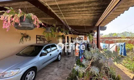 Casa com ponto de comercio na  Vila Jaiara - Anápolis/GO