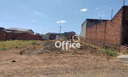Terreno à venda, 215 m² por R$ 120.000,00 - Residencial Tangará - Anápolis/GO