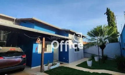 Casa com 3 dormitórios à venda, 120 m² por R$ 560.000,00 - Parque Brasília - Anápolis/GO