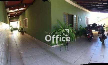 Casa com 3 quartos à venda, 215 m² por R$ 280.000 - Jardim Silveira - Anápolis/GO