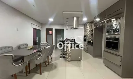 Casa com 3 dormitórios à venda, 140 m² por R$ 680.000,00 - Loteamento Novo Jundiaí - Anápolis/GO