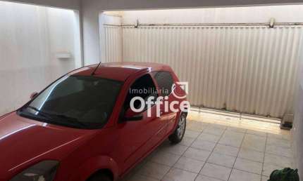 Casa com 4 quartos à venda, 340 m² por R$ 680.000 - Itamaraty - Anápolis/GO