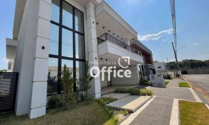 Sobrado com 3 quartos à venda, 397 m² por R$ 3.200.000 - Belas Artes - Anápolis/GO