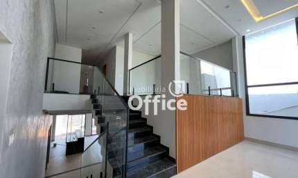 Casa com 3 quartos à venda, por R$ 3.000.000 - Setor Bougainville - Anápolis/GO