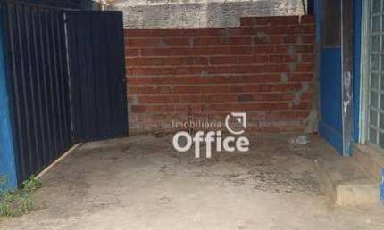 Casa com 6 dormitórios à venda, 250 m² por R$ 350.000,00 - Vila Jaiara - Anápolis/GO