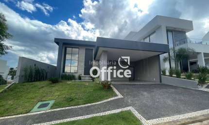 Casa com 3 suites à venda, por R$ 1.850.000 - Condomínio Residencial Grand Trianon - Anápolis/GO