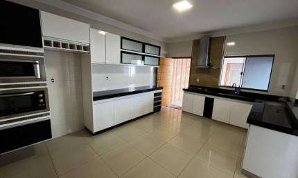 Casa com 3 dormitórios à venda, 197 m² por R$ 610.000,00 - Jardim Ana Paula - Anápolis/GO