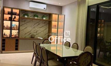 Casa com 3 quartos à venda, 300 m² por R$ 2.500.000 - Grand Trianon - Anápolis/GO