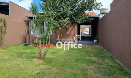 Casa com quintal à venda, 160 m² por R$ 500.000 - Loteamento Residencial América - Anápolis/GO