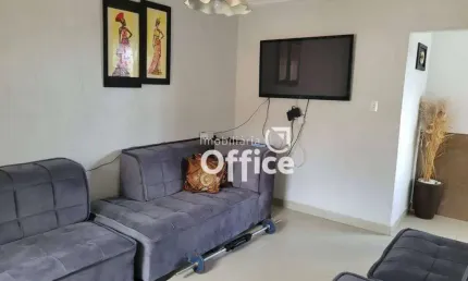 Casa com 3 quartos à venda, 130 m² por R$ 380.000 - Vila Formosa - Anápolis/GO
