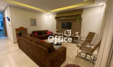 Casa com 4 quartos à venda, 150 m² por R$ 450.000 - Residencial Ildefonso Limirio - Anápolis/GO