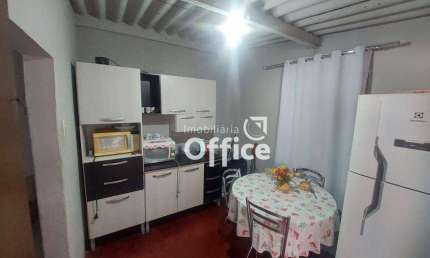 Casa com 2 quartos à venda, 150 m² por R$ 300.000 - São Lourenço - Anápolis/GO