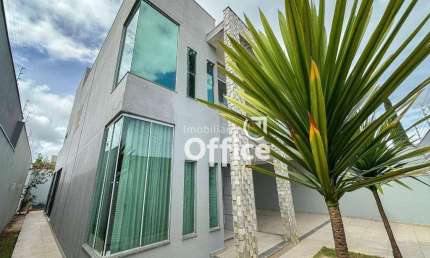 Sobrado com 4 dormitórios à venda, 301 m² por R$ 1.250.000,00 - Anápolis City - Anápolis/GO