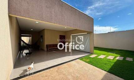 Casa com 3 dormitórios à venda, com energia solar por R$ 455.000 - Residencial Florença - Anápolis/GO