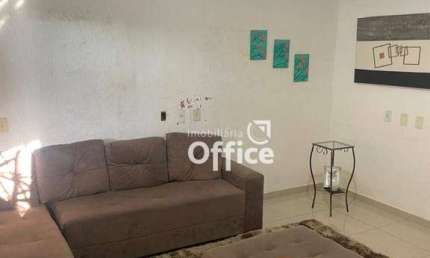 Casa com 3 quartos à venda, 200 m² por R$ 400.000 - Jardim Alvorada - Anápolis/GO