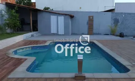 Casa á Venda na Melhor Localização do Bairro Anápolis City com Piscina.