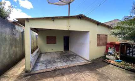 Casa com 4 quartos à venda, 160 m² por R$ 300.000 - Vila Jaiara - Anápolis/GO