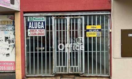 Casa com 3 dormitórios para alugar, 158 m² por R$ 2.300,00/mês - Setor Central - Anápolis/GO