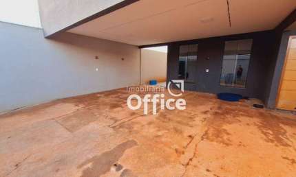 Casa com 3 quartos à venda, 100 m² por R$ 450.000 - Residencial Campos Do Jordão - Anápolis/GO