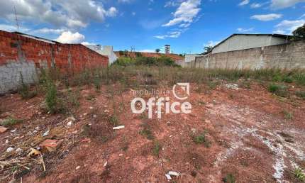Terreno à venda, 600 m² por R$ 250.000,00 - Víviam Parque - Anápolis/GO