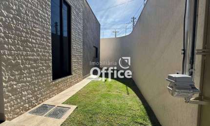 Casa com 3 quartos à venda, 123 m² por R$ 680.000 - Residencial Paris - Anápolis/GO